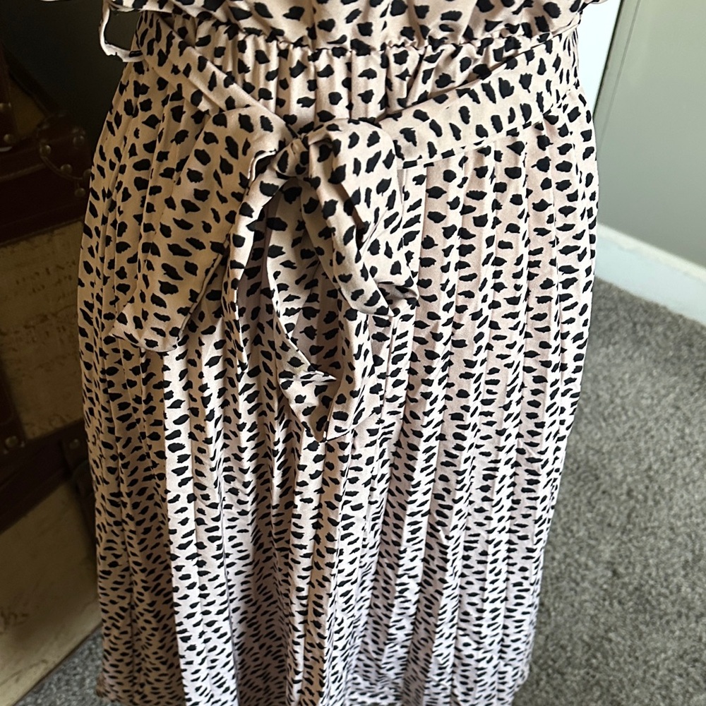 Leopard Midi Dress - Picture 3 of 5